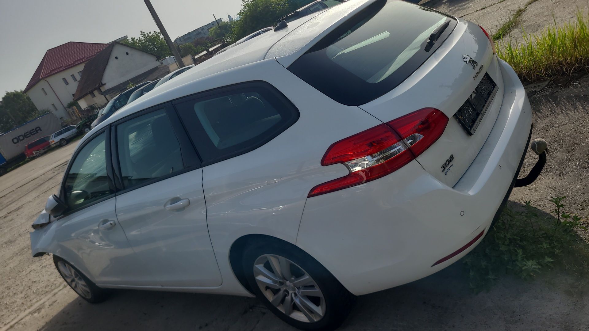 Dezmembrez peugeot 1.5 d. Model 2016-2020