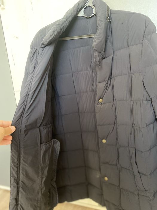 Очень дорогая и качественная куртка. (Евро-зима), у нас осень весна.