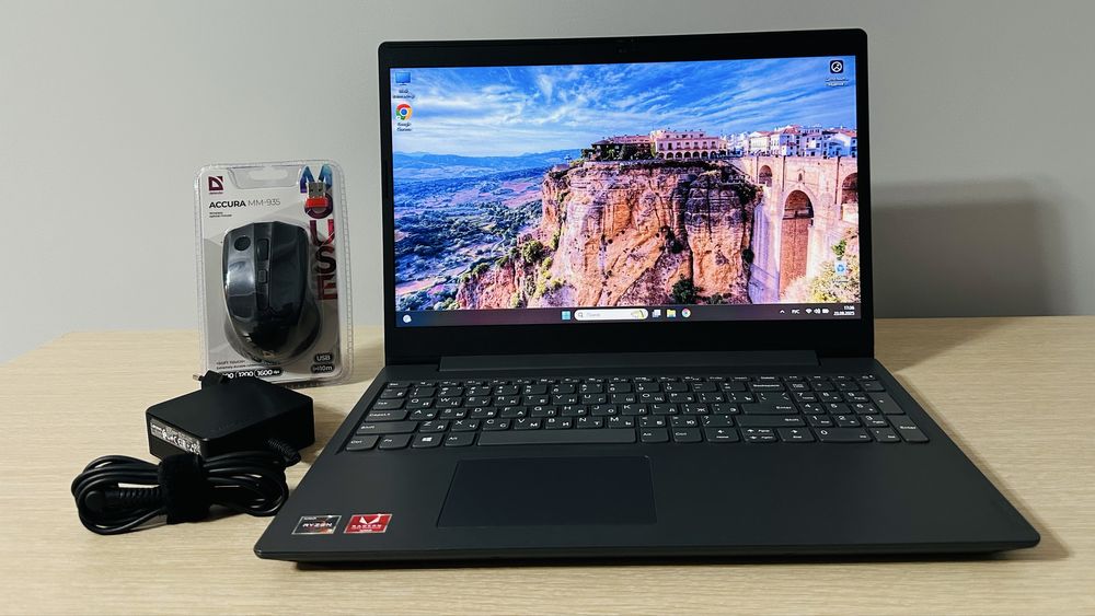 Новый! Мощный ноутбук Lenovo Ryzen 3/8GB/SSD+1TB/VEGA