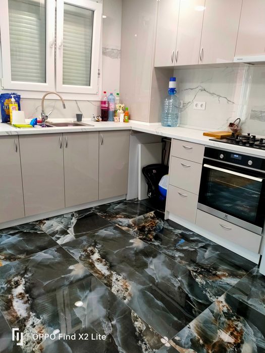 Casa cu anexe zona Calea Clujului, Oradea, Bihor. Tlf. 0034693978191