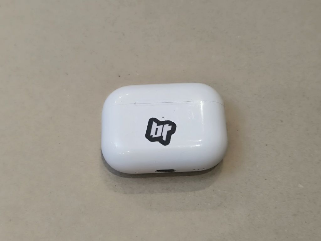 Кейс с чехлом для Airpods Pro 2