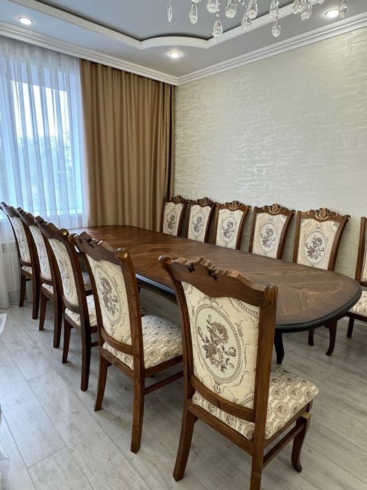 Продаю столовый набор