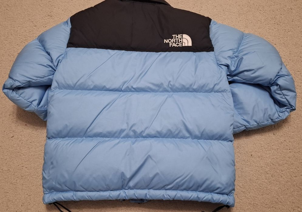 Geaca The North Face 700 impermeabila si umplutură puf
