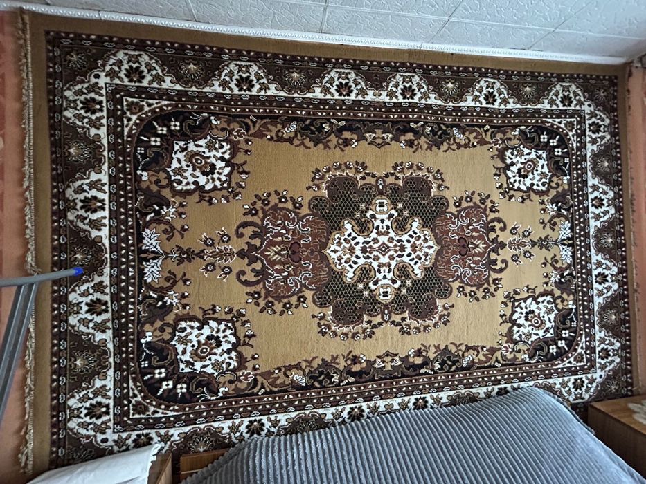 Ковер большой в отличном состоянии
