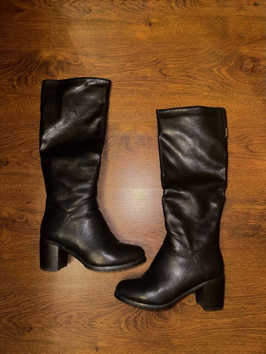 Женские кожаные сапоги