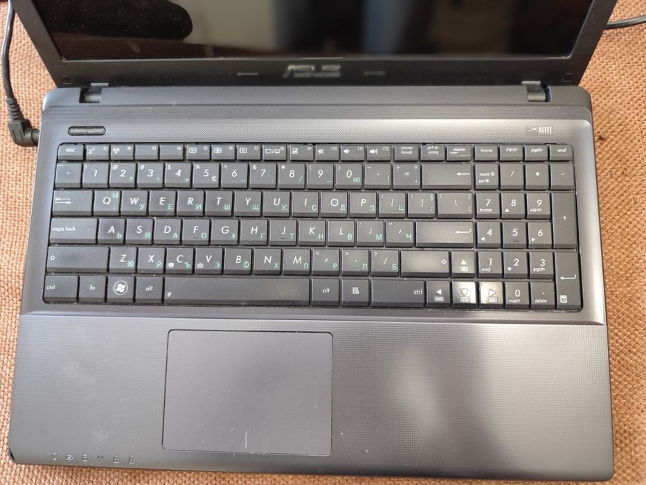Лаптоп "ASUS_X55VD" - 15.6