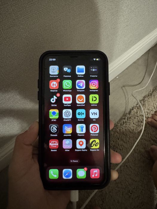 Срочно продам айфон 11