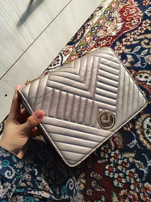 Sumka chanel kam ishlatilgan