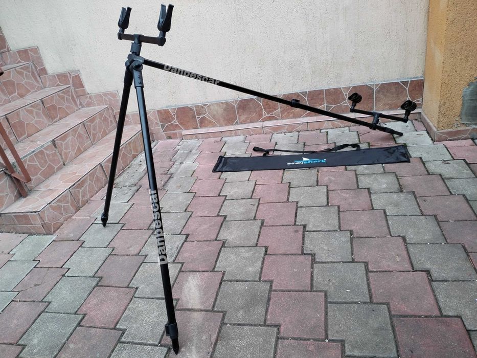 Rod pod Eastshark RIVER Tripod 2 posturi pt. pescuit pe rau la feeder