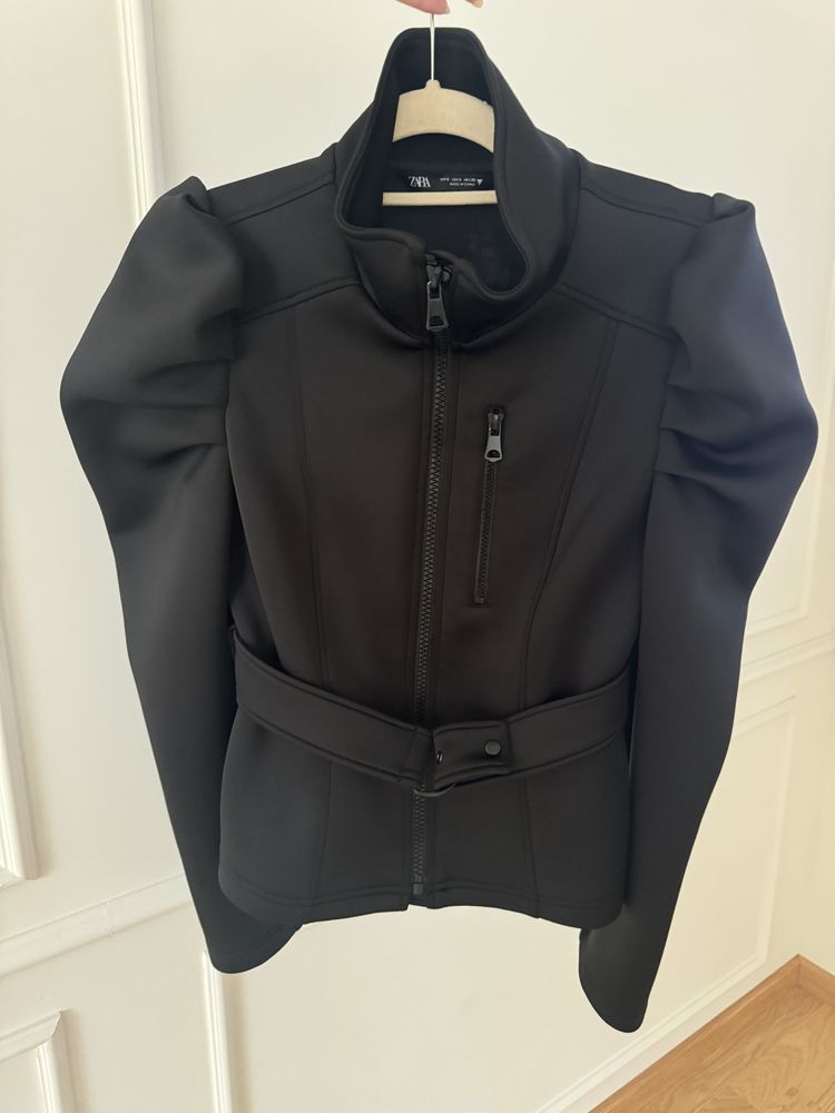 Структурирано яке на Zara, размер S