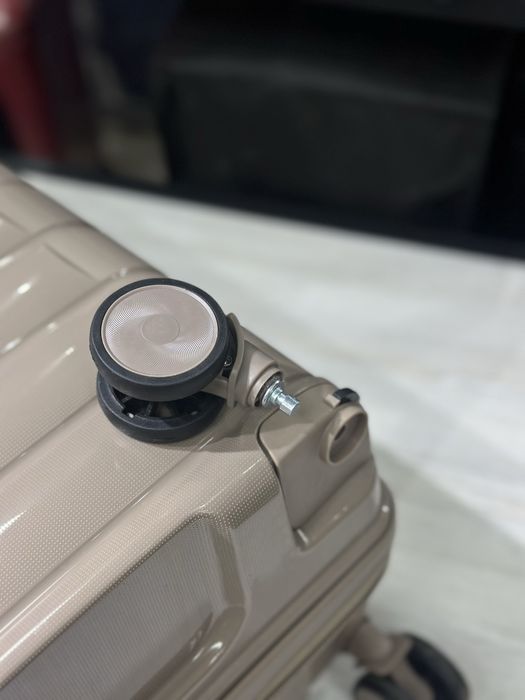 Скидки на чемоданы из полипропилена