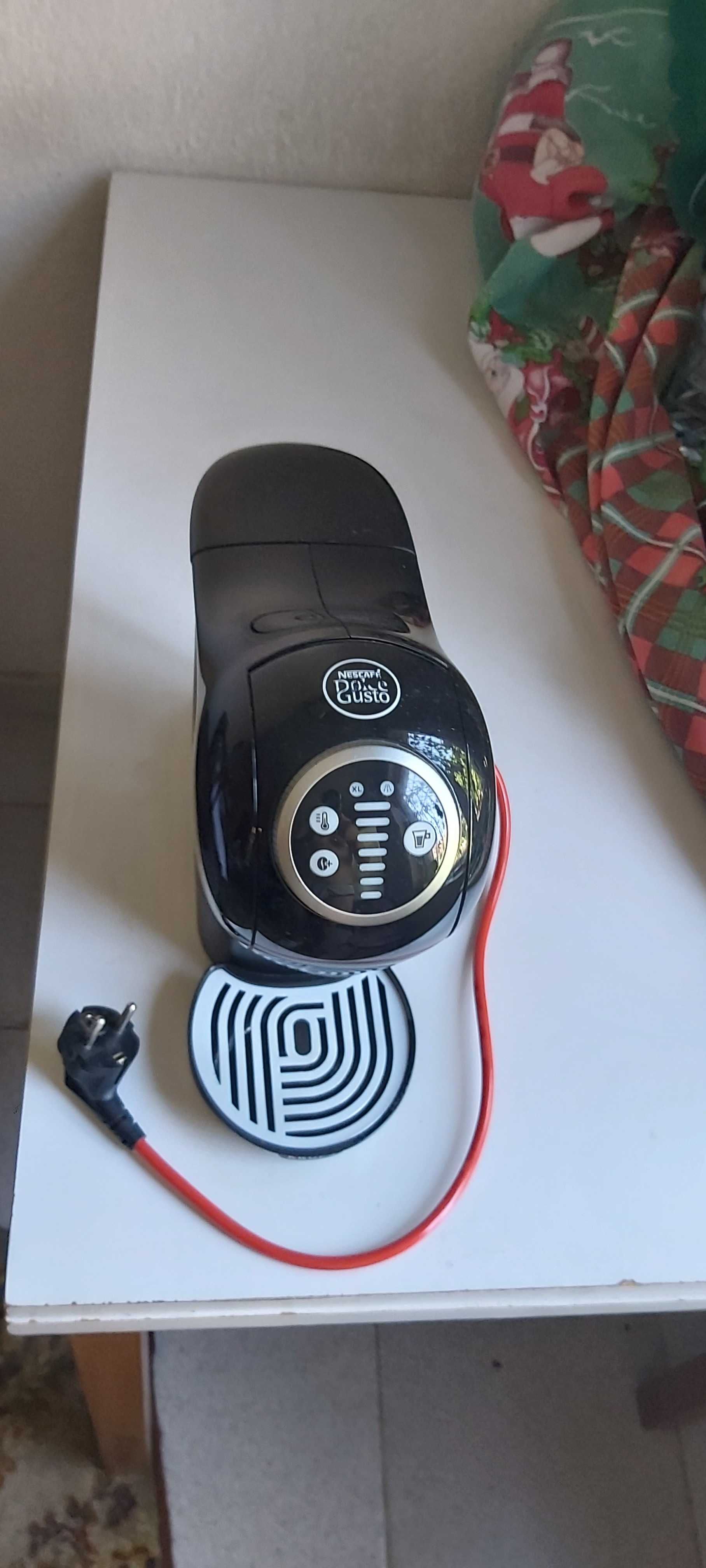 Кафемашина с капсули Krups NESCAFE® Dolce Gusto® Genio S Plus KP340B10