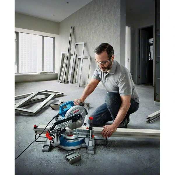 Настолен потапящ циркуляр BOSCH GCM 216, 1300W, 216mm