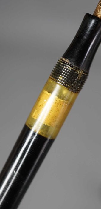 Rona Gold Стара писалка с златен писец и кутия не използвана