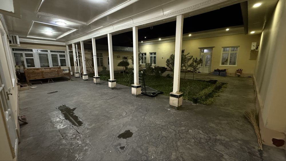 Яккасарайская.  Yakkasaroyda yer narxida uchastka, hovli  sotiladi