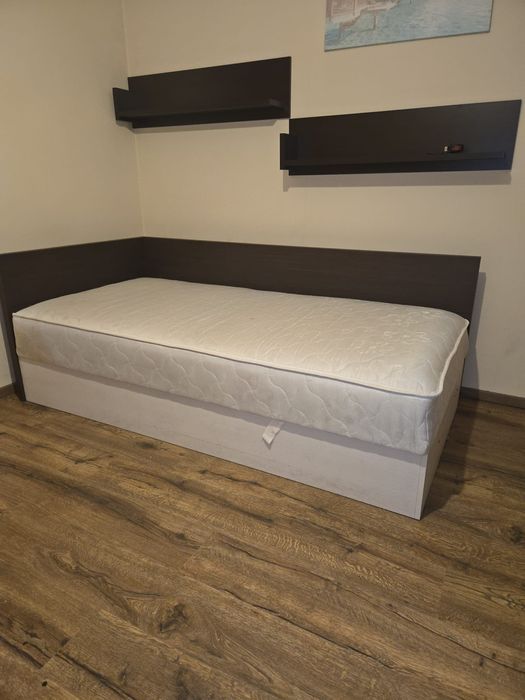 Ъглови легла бяло и венге със матраци