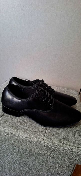 Обувки за спортни танци