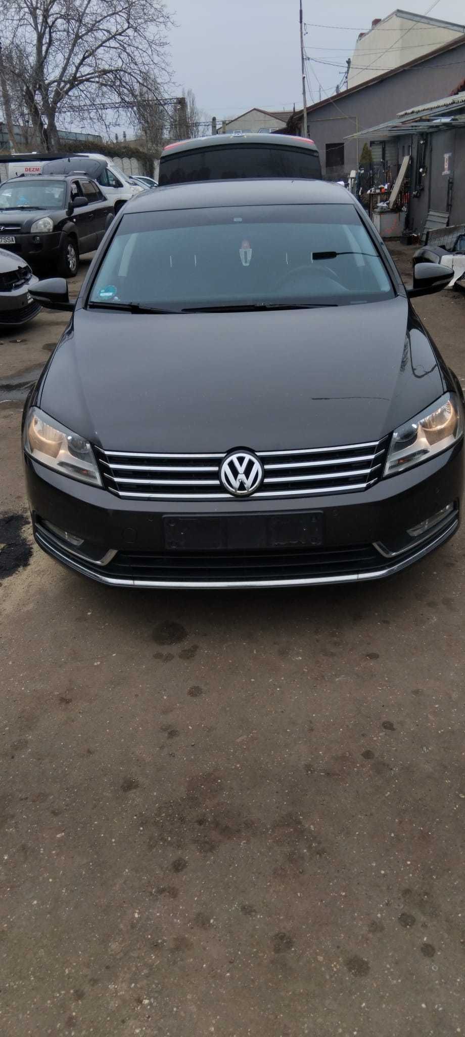 Dezmembrez Volkswagen Passat B7 2.0 TDi an 2010 cod motor CFFB