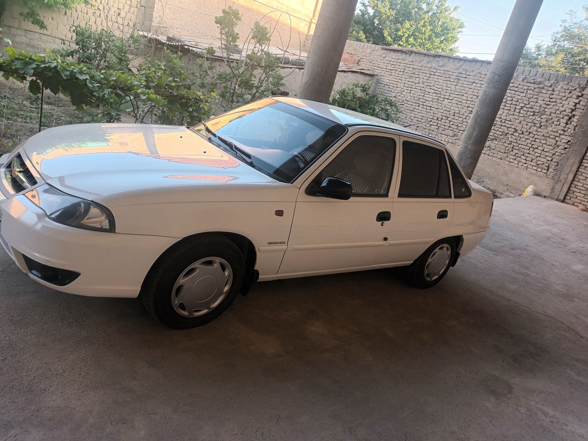 Chevrolet neksiya 2