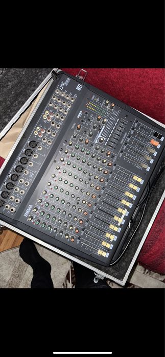 Mixer activ yamaha si boxe pasive 15”