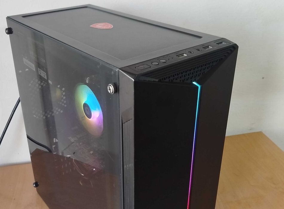 Геймърски компютър RGB, AMD Athlon 300, RX560 4GB, 8GB RAM, SSD и HDD