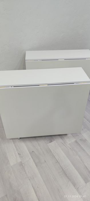 Продам стол книжка