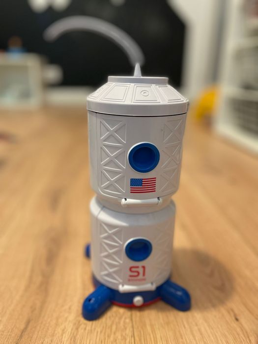 Astro Venture (Statie spatiala, Naveta spatiala, Vehicul spatial)