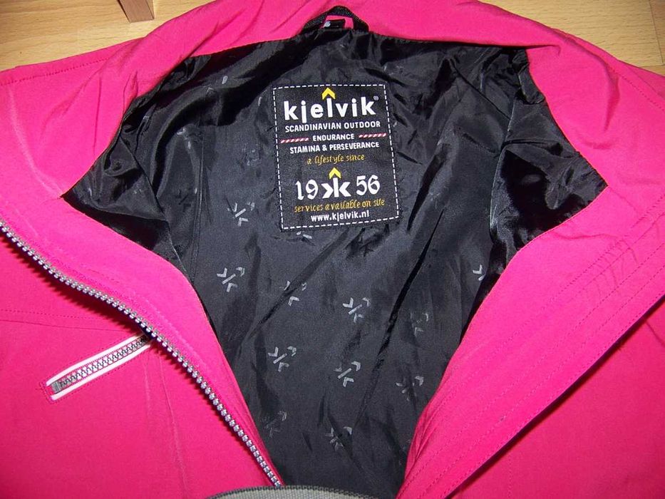 Jacheta si vesta de vant softshell/windstopper mar.L,XL si XXL