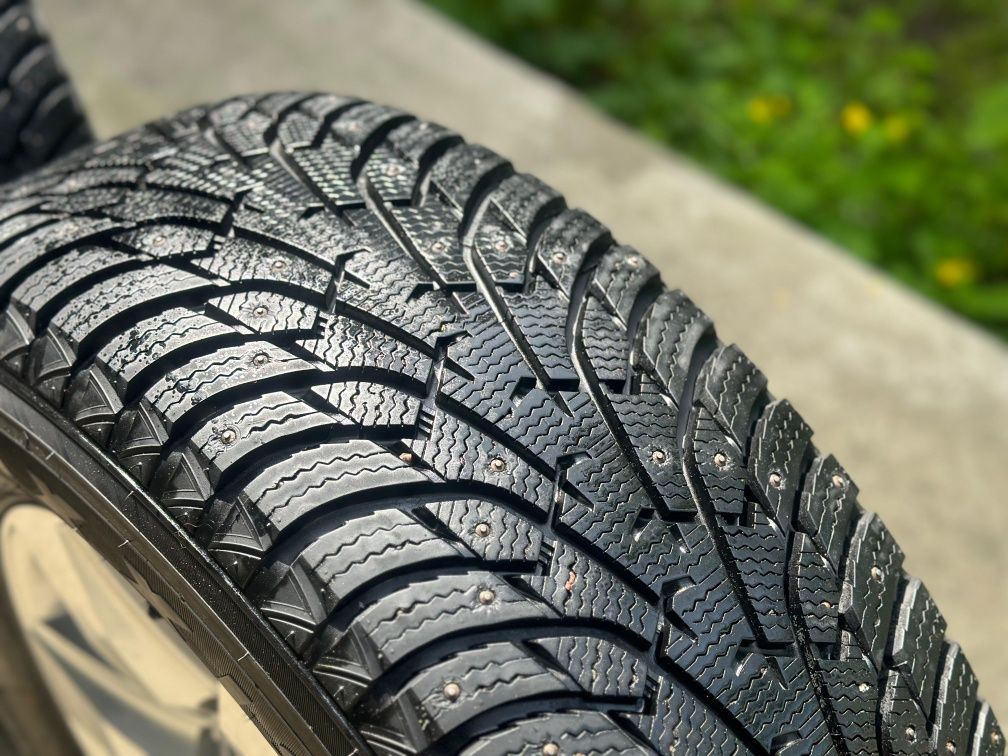 Диски от Prado и Резина Maxxis