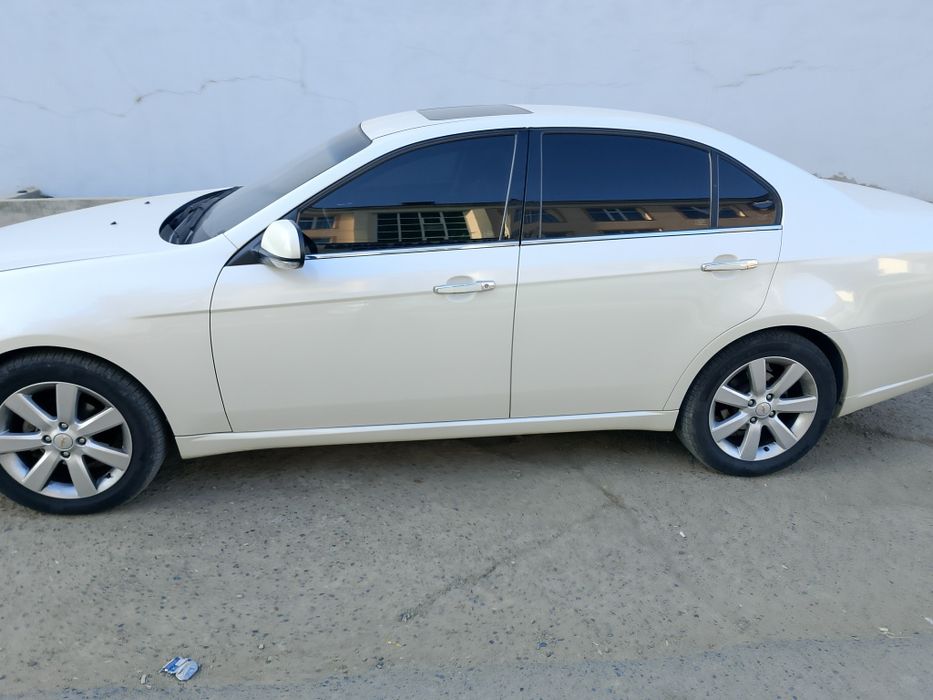 Срочно.Продам Эрика 2010 . Без краски Мотор 2.0 побег 170.000 родной