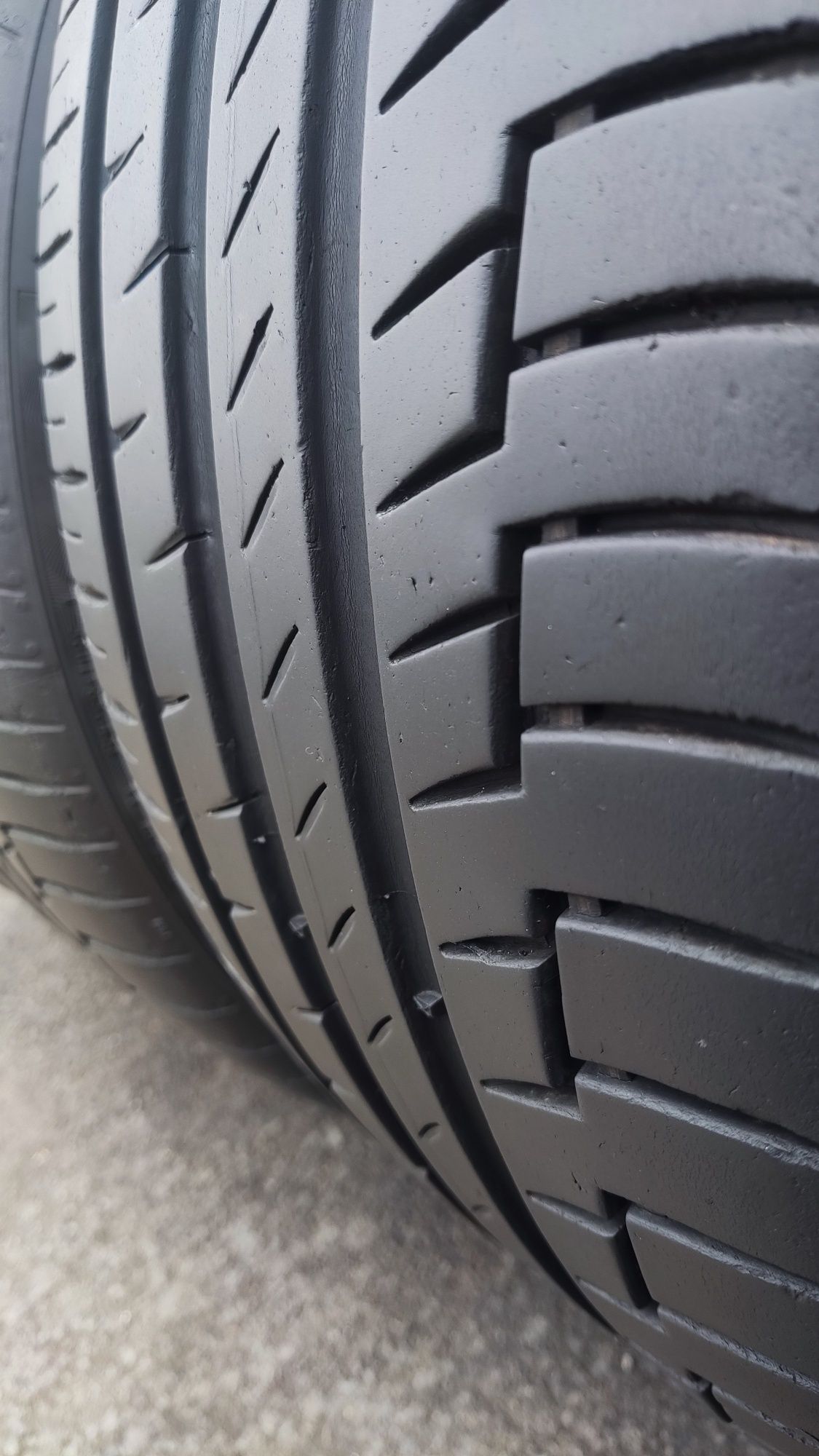 4бр. летни гуми 225/45/17 Continental Premium Contact 6
7mm
dot23
Добр