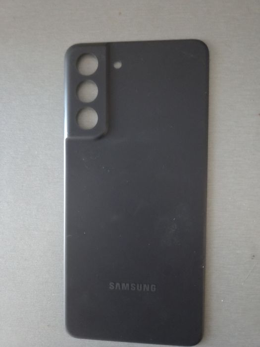 Продам заднюю крышку на Samsung Galaxy s21fe