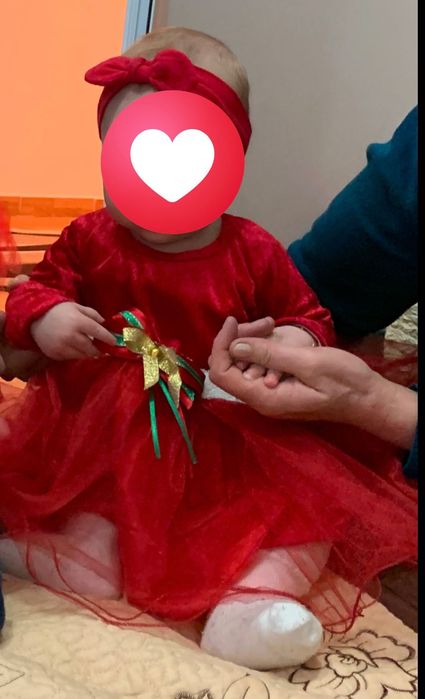 Rochița fetița de 6-9 luni de Crăciun toate 3 buc