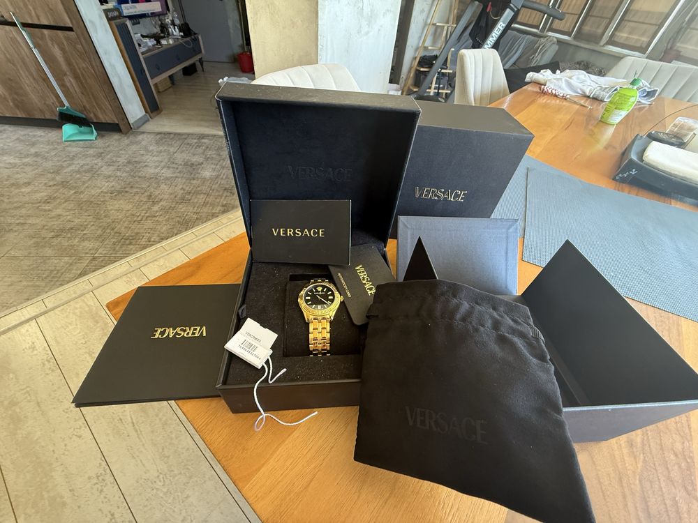 Versace оригинален часовник