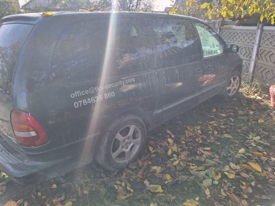Dezmembrez chrysler grand voyager