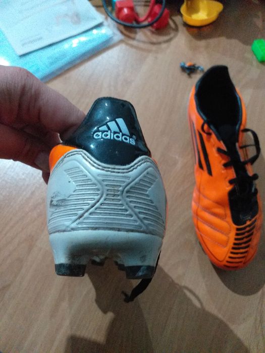 Adidasi cu crampoane ADIDAS