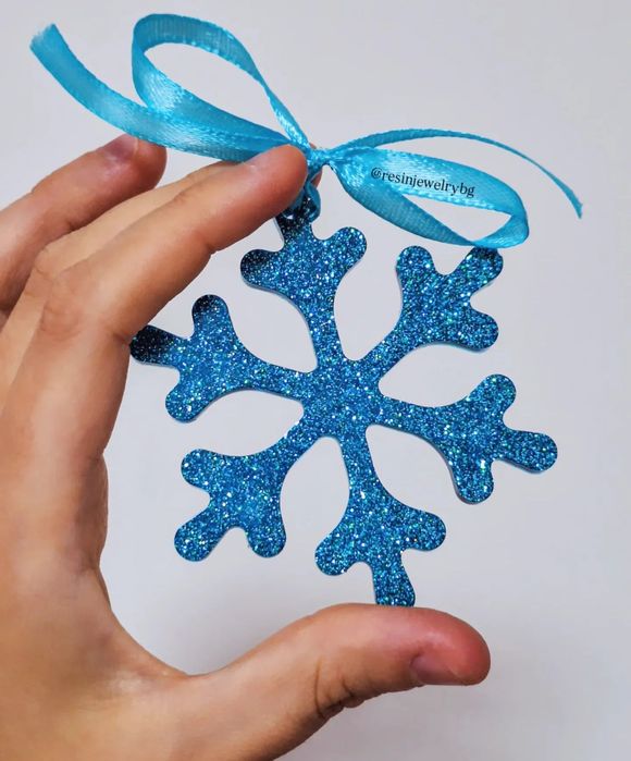 Снежинки/играчки за елха от епоксидна смола
