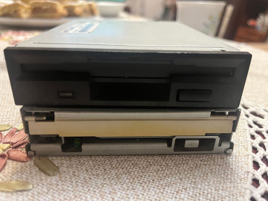 2 bucăți floppy disk