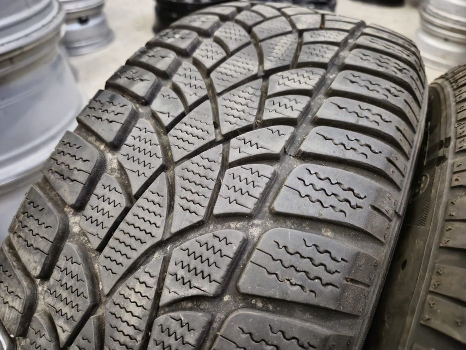 4 anvelope iarna Dunlop Runflat 205 55 16