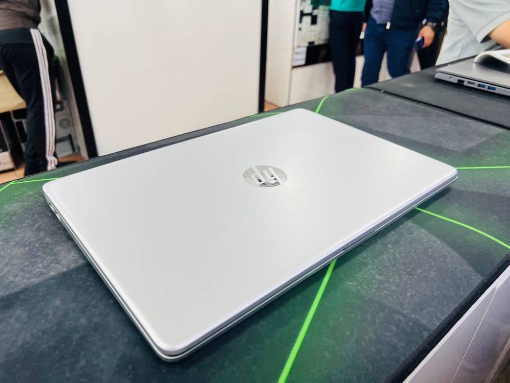 Noutbuk HP LAPTOP 15s i5 12avlod