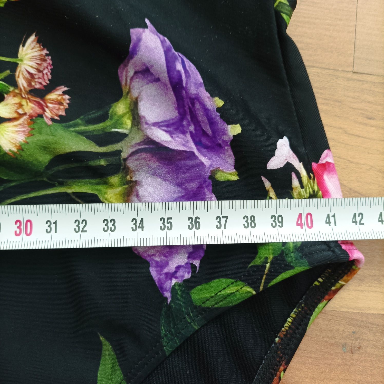 Ted Baker/Tory Burch/Triumph цели  бански