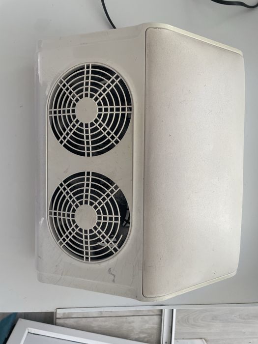 Вытяжка для маникюра/педикюра