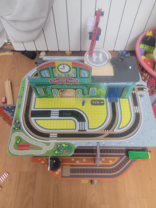 Xxl train staytion