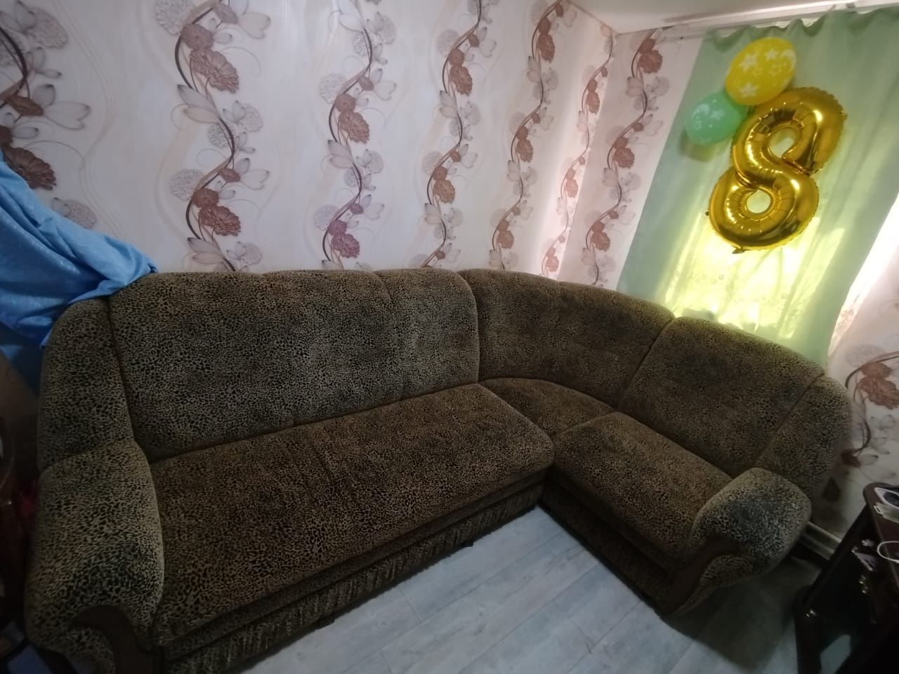 Угловой диван с креслом