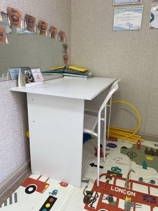 Стол и стулья /Парта