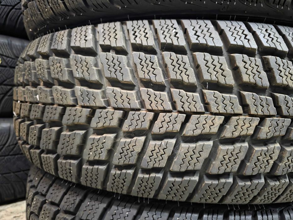 4бр Зимни гуми 225 70 16 - Nexen