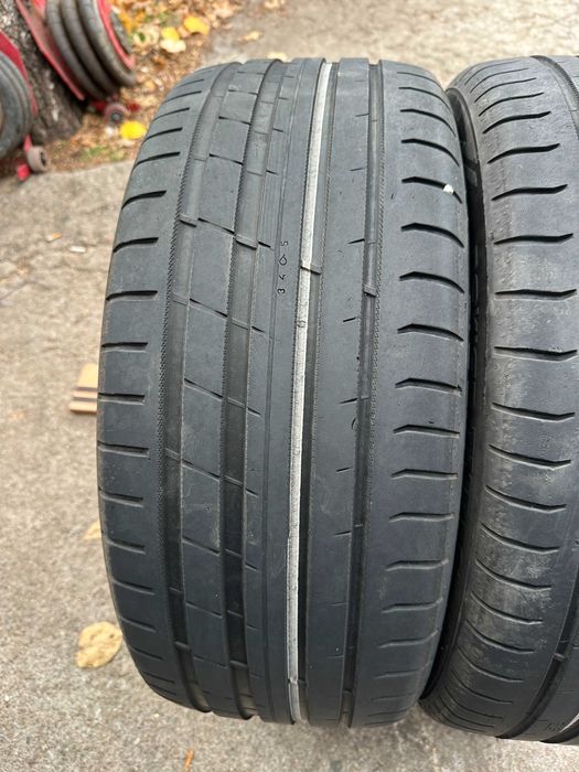 2бр. летни гуми 235/45/19 Nokian PowerProof