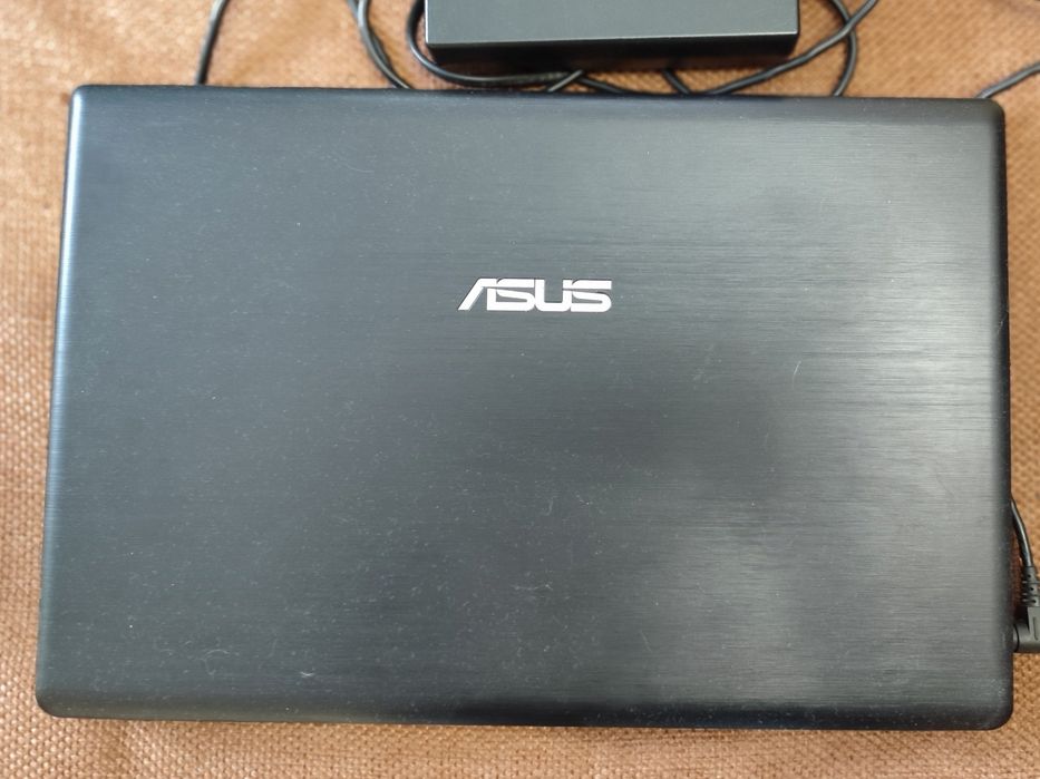 Лаптоп "ASUS_X55VD" - 15.6