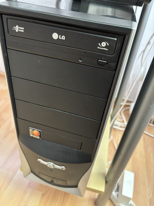 Calculator LG pentru piese sau utilizare