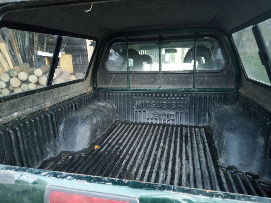 Mitsubishi L200 2002